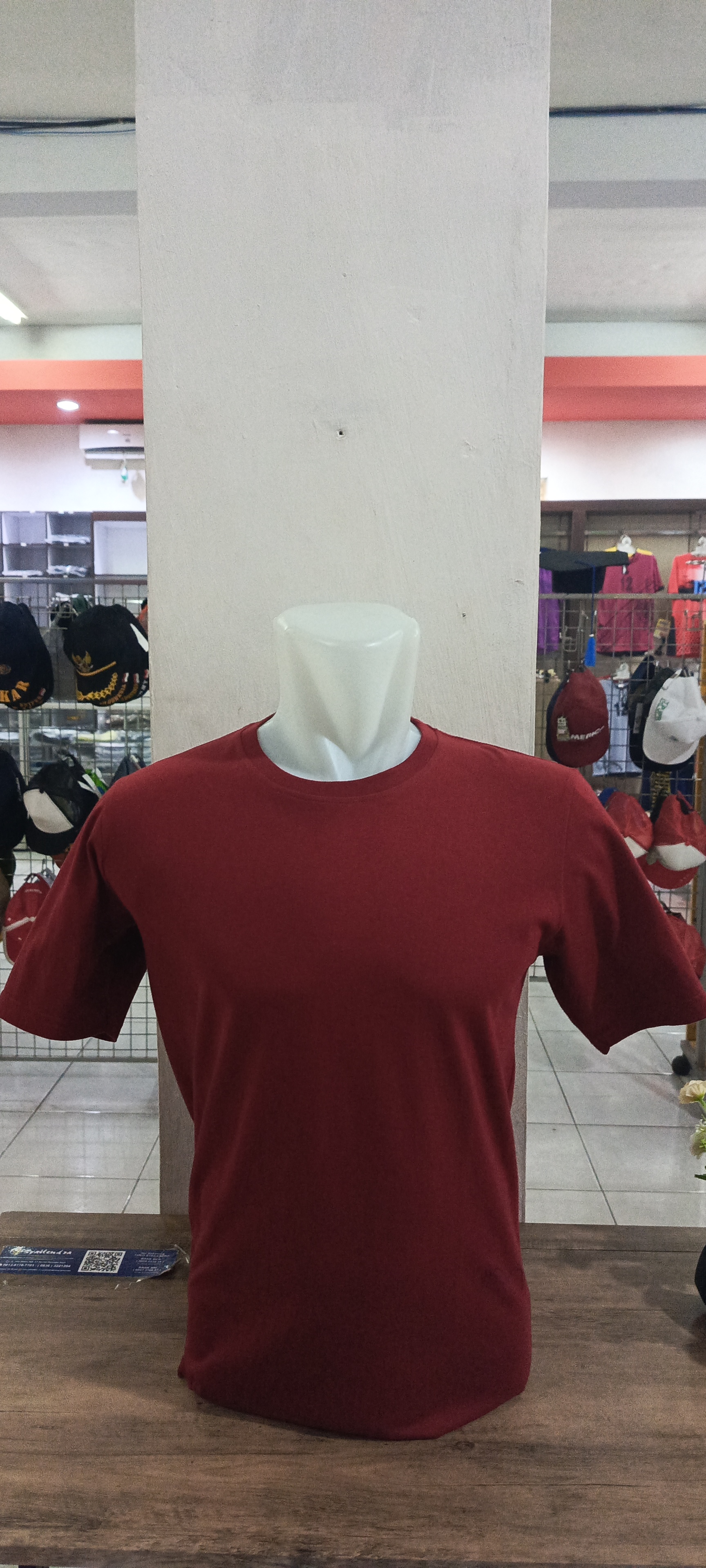 Kaos Oblong Ellanor Combed 24s Maroon (Pendek)