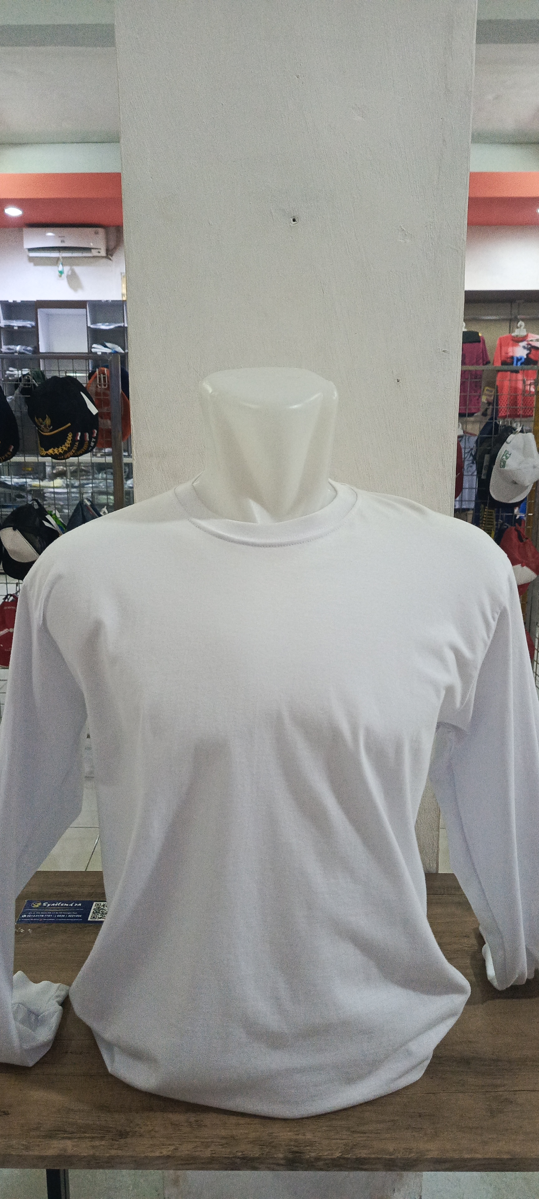 Kaos Oblong Ellanor Combed 24s Putih (Panjang)