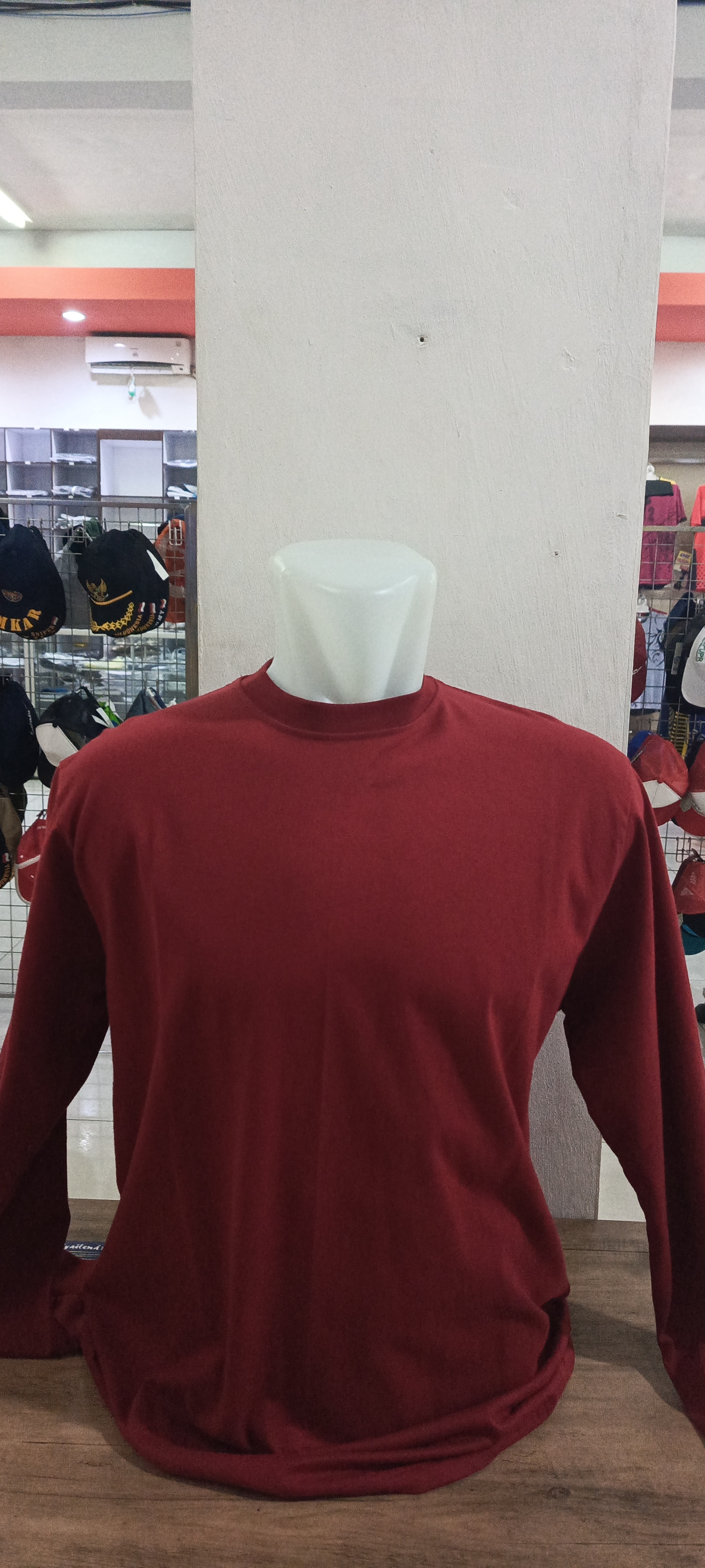 Kaos Oblong Ellanor Combed 24s Maroon (Panjang)